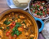 A picture of step 3 of Chicken, spinach & brown lentil coconut curry.