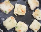A picture of step 8 of Sooji Veggie mini squares.