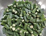 A picture of step 1 of Mustard Okra.