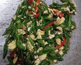 Foto langkah ke 4 dari resep 044. Tumis kacang panjang.