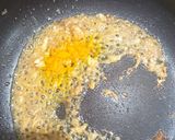 Foto langkah ke 2 dari resep Nasi Goreng Kunyit.