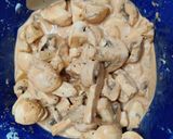 A picture of step 2 of Mushroom chilli.