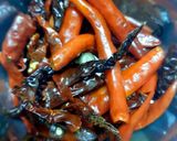 A picture of step 1 of Schezwan sauce.