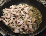 Foto del paso 5 de la receta: Arroz a la cubana con champiñones
