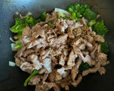 A picture of step 5 of Beef with Broccoli.