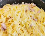 Foto del paso 3 de la receta Fettuccine a la crema de salchichas con Parmesano