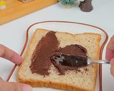Foto langkah ke 1 dari resep Hazelnut Marshmallow Toast 🍞.