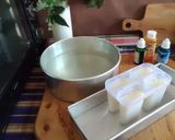 Foto langkah ke 2 dari resep Puding Bunga Metode Suntik.