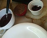 Foto del paso 6 de la receta: Magdalenas con corazón de chocolate y salsa de cereza