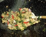 Foto langkah ke 3 dari resep Thai Chicken Basil (Pad Kra Pao).