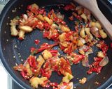 Foto langkah ke 8 dari resep Sambal ikan jambal pedas maknyus.