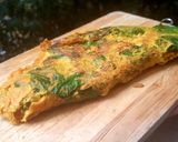 A picture of step 4 of Quick Sour Curry with Green Papaya and Omelet with Pak Wan Leaves (30-Minute Version).
