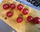 Une image de l'étape 4 de Laitue aux tomates cerises et bleu écossais.