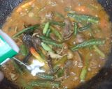 Foto langkah ke 4 dari resep Tumis Ati Ayam Kacang Panjang Pedas.