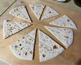 Foto del passaggio 1 della ricetta Falsi nachos velocissimi! 🏳️‍🌈☮️🇺🇦 🇸🇾🙏🇹🇷