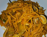 Foto del paso 12 de la receta: Fideos guisados con alcachofas, espárragos y chirlas