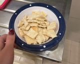 صورة لخطوة 2 من وصفة سلطة الفتوش 😋