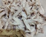 Foto langkah ke 1 dari resep Ayam suir sambal embe.