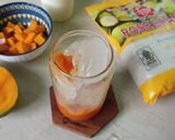Foto langkah ke 2 dari resep Mango Latte With Chia.