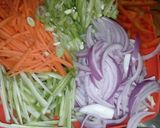 Foto del paso 3 de la receta: Arroz con pollo y papaitas fritas