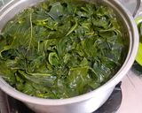 Foto langkah ke 1 dari resep Gulai daun singkong a.k.a bobor.