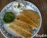 A picture of step 14 of Stuffed carrot paneer paratha.