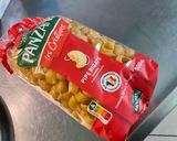 Une image de l'étape 2 de Pâtes Pipe Rigate au saumon et champignons.