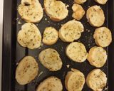 Foto del paso 3 de la receta: Tostaditas Condimentadas 🍞