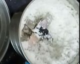 मीठा गुड़ नारियल चावल (नारली भात) रेसिपी चरण 2 फोटो