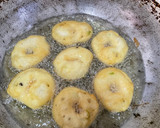 டீ கடை வடை (Milagu vadai recipe in tamil) ரெசிபி ஸ்டேப் 3 புகைப்படம்