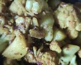 ফুলকপি আলু দিয়ে রুই মাছের ঝোল (Fulkopi rui curry recipe in Bengali) রেসিপি ধাপ - 2 ছবি