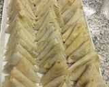 A picture of step 3 of Chicken cheese Samosa.