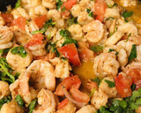 Foto del paso 5 de la receta: Camarones a la mexicana 💚🤍❤️
