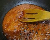 A picture of step 2 of Peanut and Gur Chikki.
