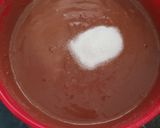 A picture of step 5 of Bourbon biscuit cake.