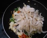 Foto langkah ke 2 dari resep Tumis jamur tiram.
