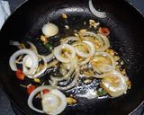 Foto langkah ke 3 dari resep Ayam Goreng Mentega.