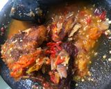 Foto langkah ke 6 dari resep Sambel pecak ikan nila goreng.