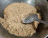 A picture of step 4 of Oats dry fruit panjeeri.
