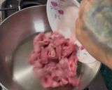Foto del paso 2 de la receta: Huevos Revueltos, Bistec y Frijoles Negros Refritos