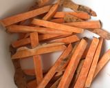 Foto del paso 1 de la receta: Bastones de camote 🍠 en air fryer