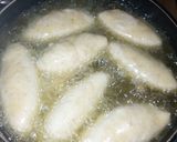 A picture of step 6 of Fried potato pocket buns.