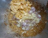 Foto langkah ke 2 dari resep Orak Arik Kentang Ayam Fillet.