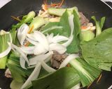 Hình bước làm 4 của món Bún Gạo Xào Rau Củ