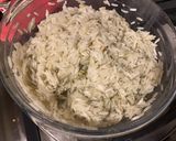 Une image de l'étape 5 de Riz à la cardamome et molokhia.