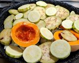 Foto del paso 1 de la receta: Fideos niditos con salsa de vegetales horneados