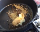 Une image de l'étape 4 de Bâtonnets de pommes de terre charlotte aux herbes aromatiques et tomates séchées.