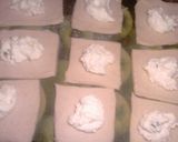 Túrós batyu élesztős leveles tésztából recept fázis 11 fotója