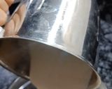 A picture of step 3 of Banana Suji Cake.
