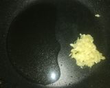 A picture of step 2 of Dahi Walay Baingan.